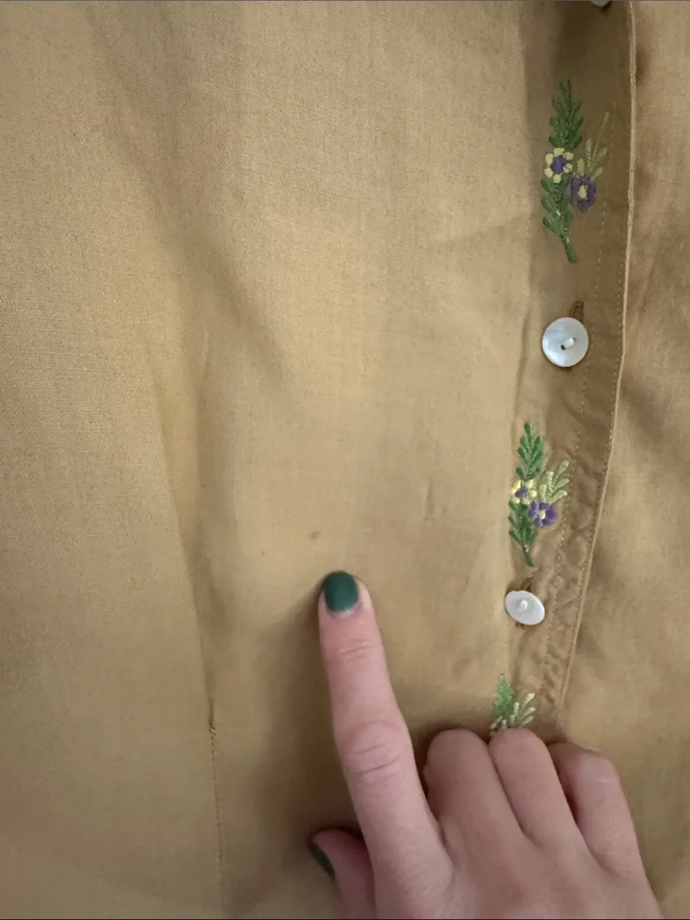 $5 CLOSET CLOSING Vintage 80s 90s Tan Blouse Floral Embroidery Cottagecore Top - Picture 3 of 10